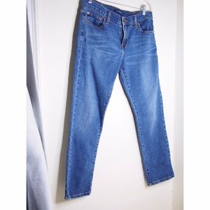 Levi's 513 Boyfriend Blue Jean in Juniors size 5